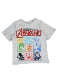 T-shirt en coton gris avec un motif style bande dessinée comprenant neuf panneaux colorés représentant des personnages des Avengers et leur logo. Manches courtes et col rond.