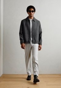 Lindbergh TEXTURED ZIP THROUGHT JACKET - Chaqueta fina - charcoal