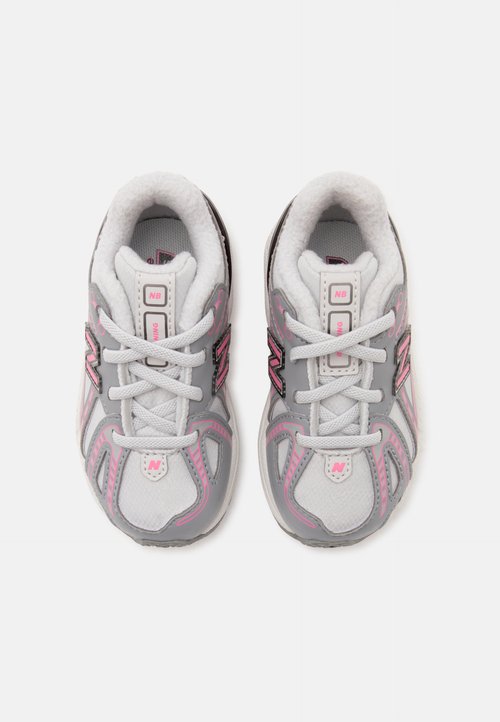 New Balance 1906 UNISEX - Baby shoes - grey matter/signal pink — foto 4