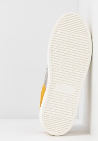 Marco Tozzi Trainers - saffron