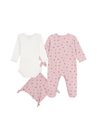 Dreiteiliges Baby-Outfit: weißer Langarm-Bodysuit, rosa Fußoverall mit Blumenmuster und passende rosa Decke mit Knoten.