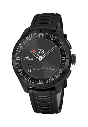 Orologio da polso Black Lotus con battito cardiaco digitale di 73, orario analogico indicante circa le 10:10 e cinturino in gomma nera texturizzata.