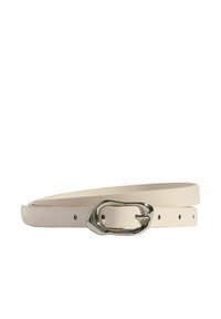Hvid læderbælte med en glat overflade, udstyret med en sølvmetalknap og flere huller til justering af størrelsen. Enkel, elegant design.