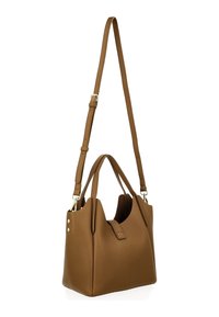 Bruine handtas van getextureerd leer met twee handvatten, een afneembare verstelbare schouderriem en een magnetische sluiting. Voorzien van hardware-accenten in goudkleur.