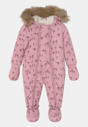 Mono de nieve acolchado para bebé en color rosa con estampado de setas, capucha con ribete de piel sintética, manoplas y botines incorporados para una cobertura completa en invierno.