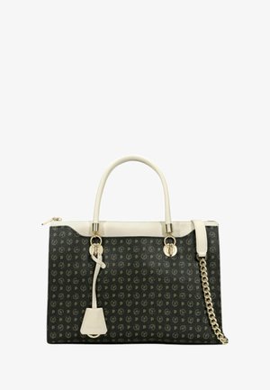 Borsa nera con motivo logo in rilievo, dettagli in ecopelle bianca, manici superiori e una tracolla a catena removibile. Presenta una chiusura a zip.