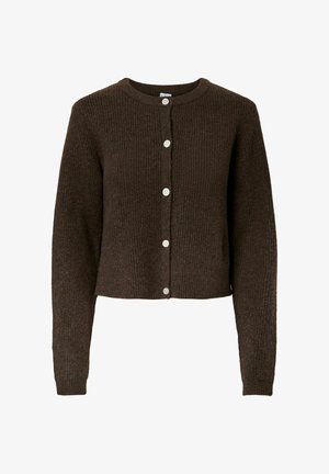 Brun ribbet cardigan med rund halsudskæring, frontknapper og lange ærmer. Har et struktureret strikmønster og cropped længde.