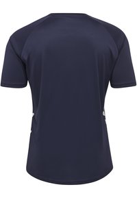 Mørkeblå kortærmet træningsshirt med en glat overflade, der har en rund hals og hvide detaljer i siderne for ventilation.