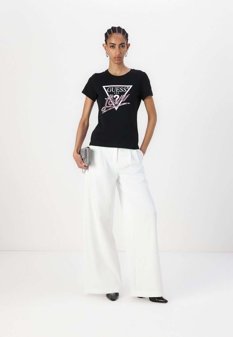 Guess T-shirt W4GI24 J1314 Arancione Slim Fit