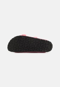 Birkenstock ARIZONA  - Sandalen - candy pink/black
