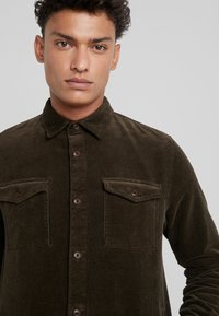 Barbour OVERSHIRT - Ing - olive