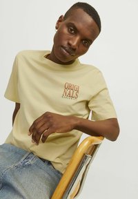 Jack & Jones Marškinėliai su spaudiniu - italian straw