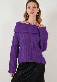Pulover - purple