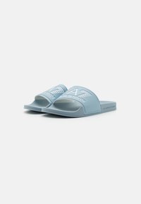 EA7 Emporio Armani UNISEX - Badsandal - full ice flow/white