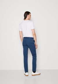 BOSS SLIM - Pantaloni chino - dark blue fourteen
