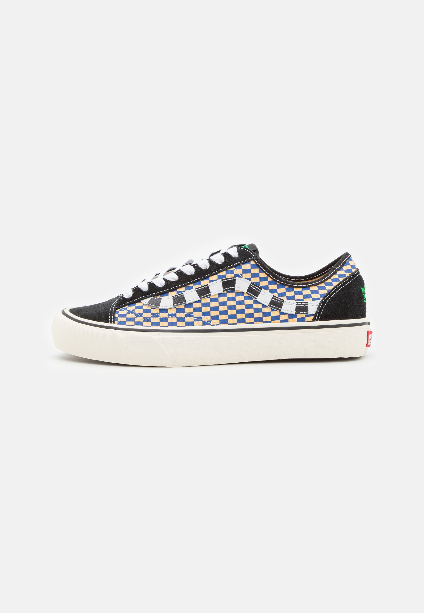 converse looking vans