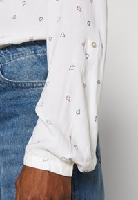 Esprit Bluse - white