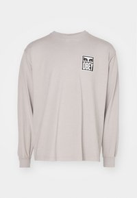 Unselected, silver grey