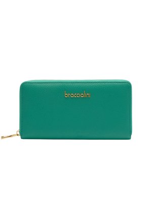 Portafoglio verde in pelle con zip a tutto giro, logo "braccialini" dorato e tiralampo dorato su sfondo bianco.
