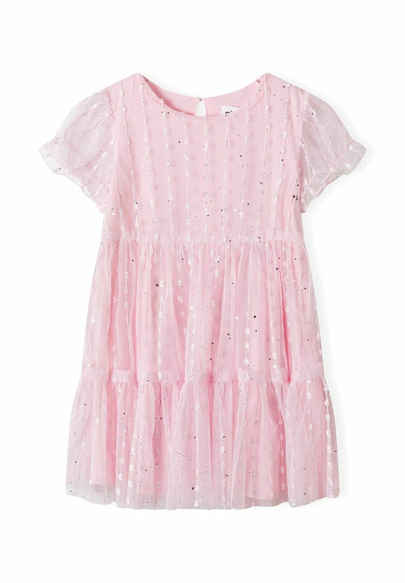 Robe rose clair à manches courtes avec surcouche transparente, rayures verticales argentées et petit ourlet à volants, conçue pour un enfant.