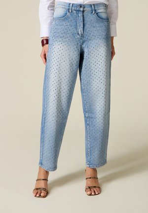 Oltre, JEANS BARREL CON CRISTALLI DAVANTI - Wide Leg - azzurro