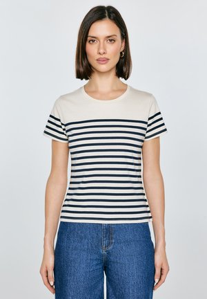 - T-shirt z nadrukiem