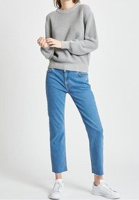 Minimum Sweter