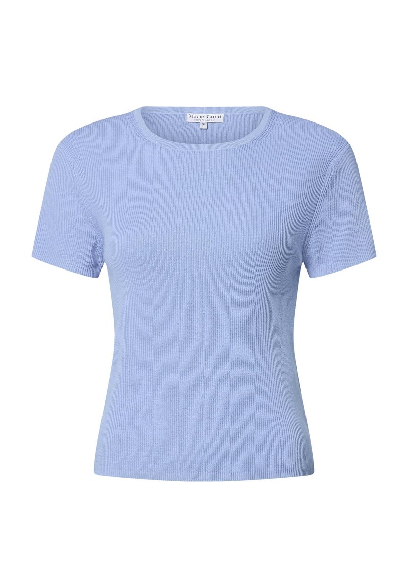 Himmelblaues geripptes Kurzarm-T-Shirt mit Rundhalsausschnitt und figurbetonter Form. Enthält ein Etikett am Ausschnitt.