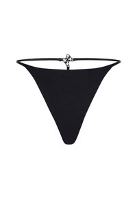 Crni tanga bikini sa uskim bočnim trakama. Sadrži dekorativni metalni detalj na leđima. Glatka, mat tekstura.