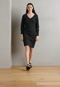 Thumbnail Image 2