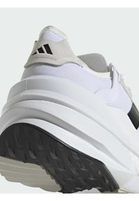 adidas Performance AVRYN X - Zapatillas de entrenamiento - cloud white   core black   grey one