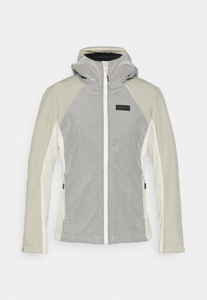 Chaqueta gris claro y blanca con cierre de cremallera y capucha. El cuerpo presenta un patrón a rayas, mientras que las mangas son de un color sólido.