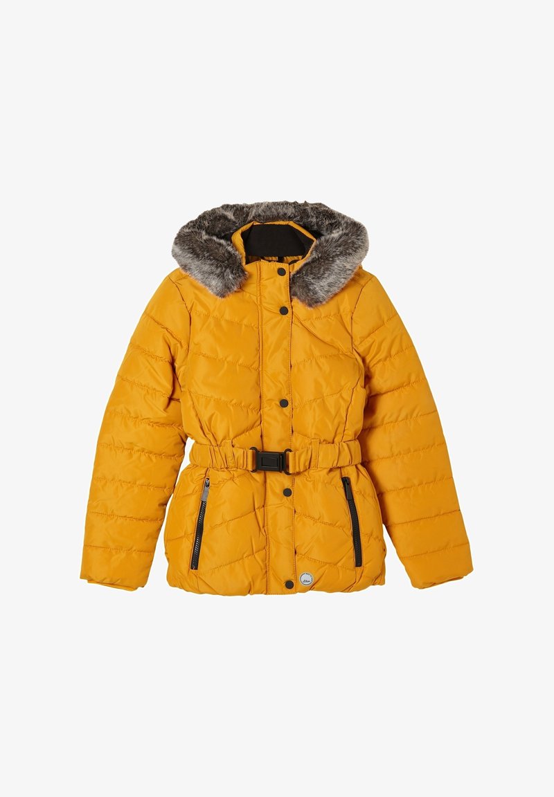 Chaqueta acolchada amarilla tipo puffer con collar de piel sintética, cintura ceñida con cinturón y dos bolsillos frontales con cremallera. Presenta cierre de botón a presión y cremallera.