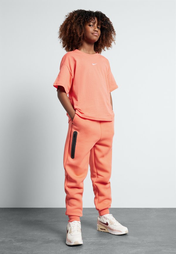 BOXY TEE - Basic T-shirt - magic ember4