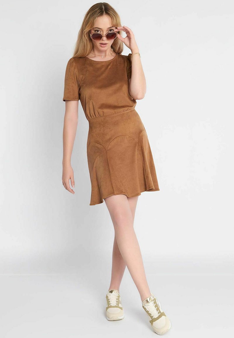 Naf Naf Jurk beige mêleerd Naf Naf Jurk beige mêleerd