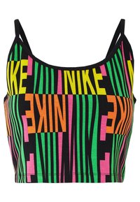 Czarny top z krótkim rękawem z wielokolorowymi pasami oraz odważnym napisem "NIKE" w kolorach zielonym, różowym, żółtym i pomarańczowym, z cienkimi ramiączkami.