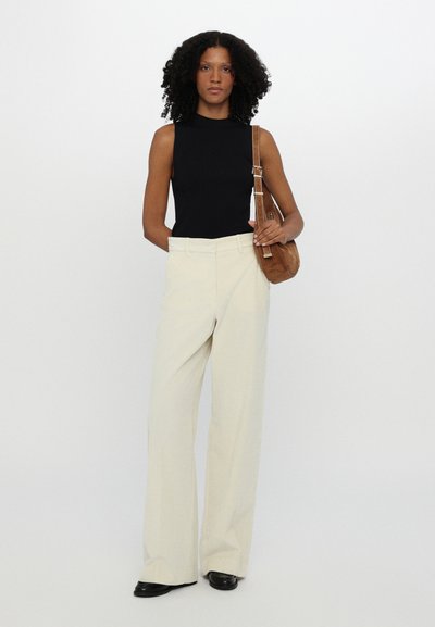 WEEKEND MaxMara TANIA - Hlače - off white