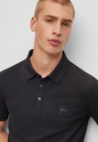 BOSS PASSENGER - Polo majica - black