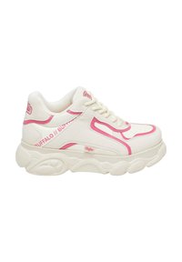 Vit sneaker med rosa detaljer, med en slät läderöverdel, tjock sula och ventilerande mesh tunga. Logotyp på sidan och tungan.