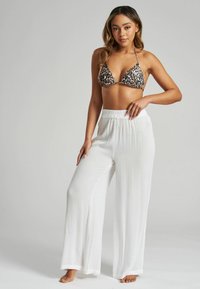 CRINKLE  WIDE LEG  - Trousers - white