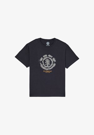 Czarny t-shirt z krótkim rękawem z popękanym logo w kształcie koła i wzorem drzewa w szarości oraz słowem "ELEMENT" pomarańczowym pod grafiką.