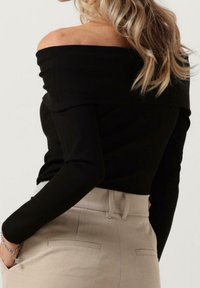 Selected Femme Langarmshirt - black