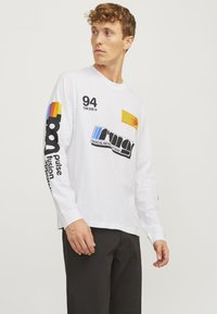 Jack & Jones JORPEDAL TEE CREW NECK UNISEX - Hosszú ujjú felső - bright white