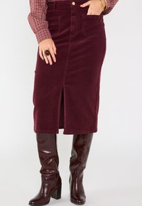 Jupes rouges pour femme taille 36