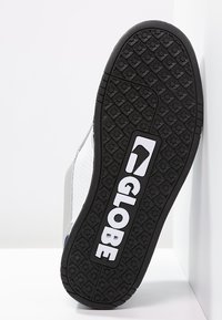 Globe SCRIBE - Zapatillas - grey/white/navy