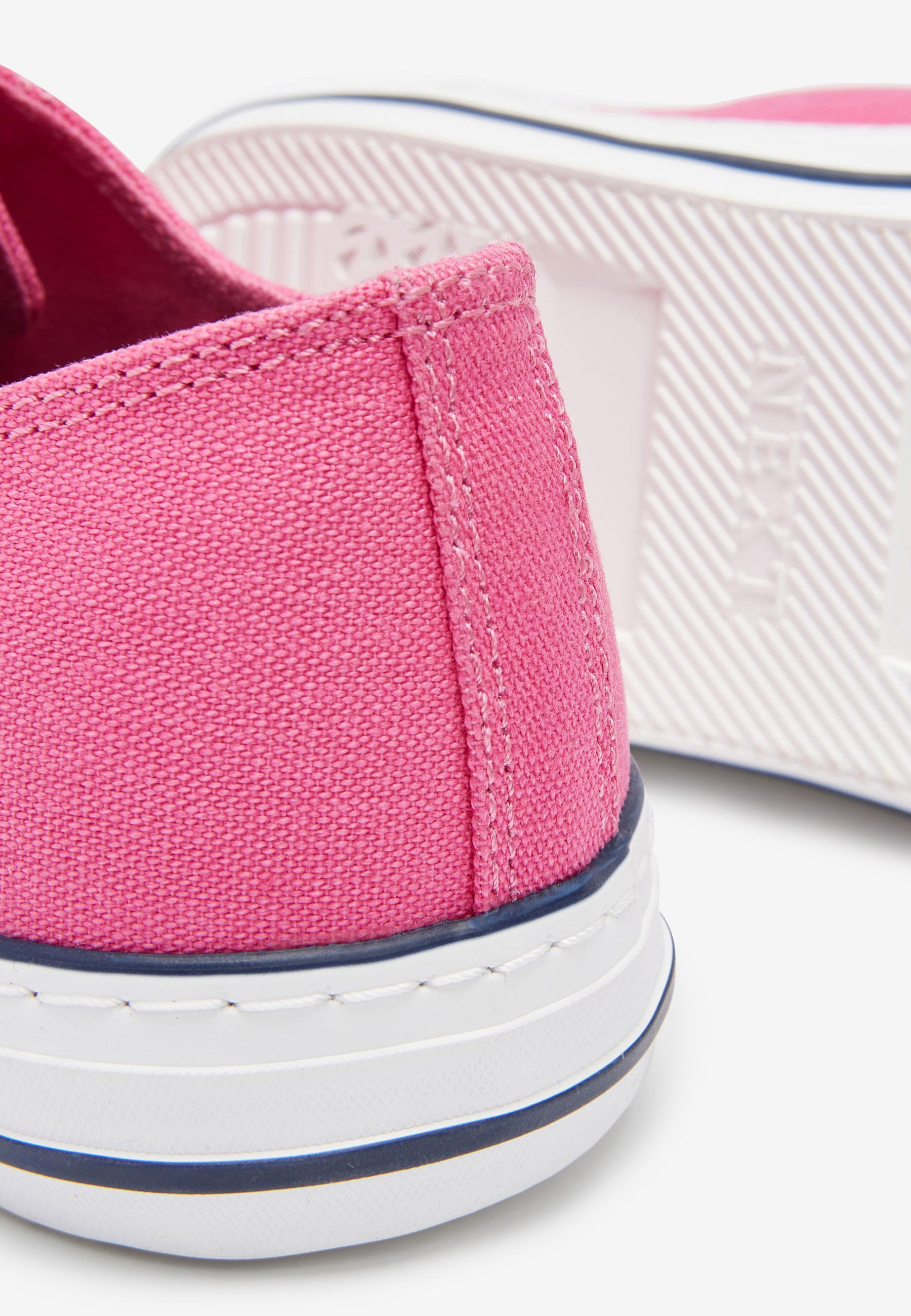 pink converse next