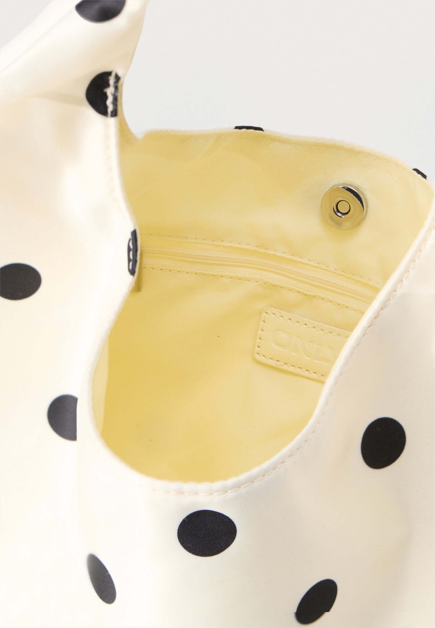 ONLY ONLLIA DOT SHOULDER BAG - Handbag - black/cloud dancer/black