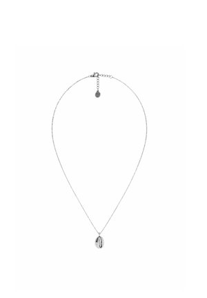 Hieno hopeaketju, jossa on kiillotettu kuoririipus ja pieni säädettävä lukko jatkettavalla ketjulla.