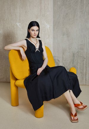 LEONORA DRESS - Vestido informal - black