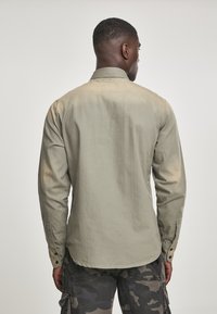 Brandit HARDEE - Overhemd - olive/grey